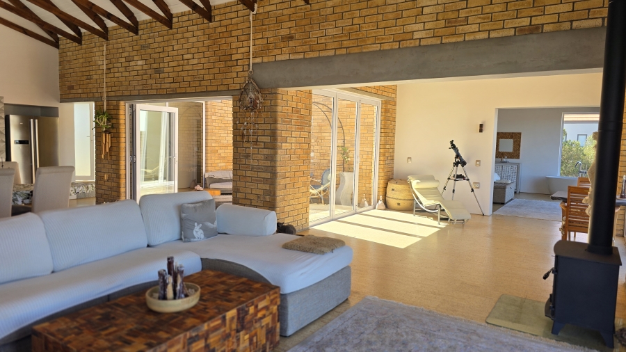 To Let 2 Bedroom Property for Rent in Port Owen Western Cape